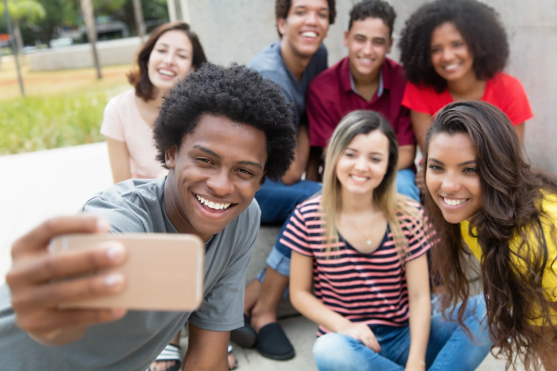 Friends networking in a premium hospitality setting